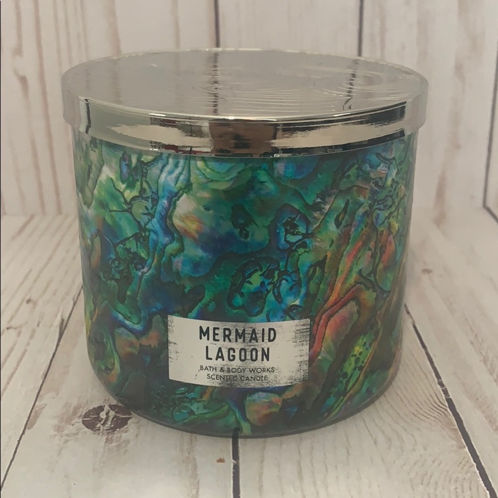 SOLD!!! Bath and Body Works Candle